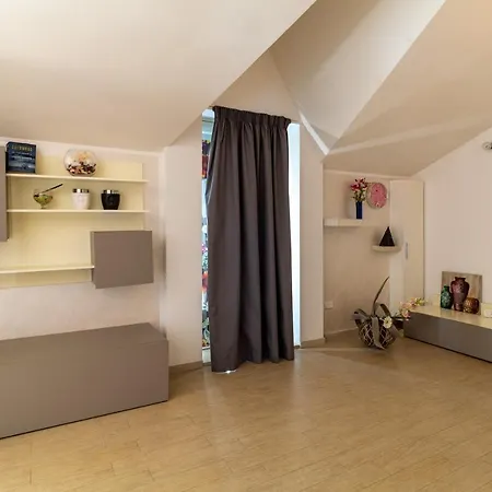 Apartman Saija Attico *